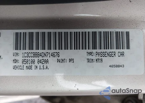 2013 Chrysler 200 Touring z USA, uszkodzony, nr VIN 1C3CCBBB4DN714676